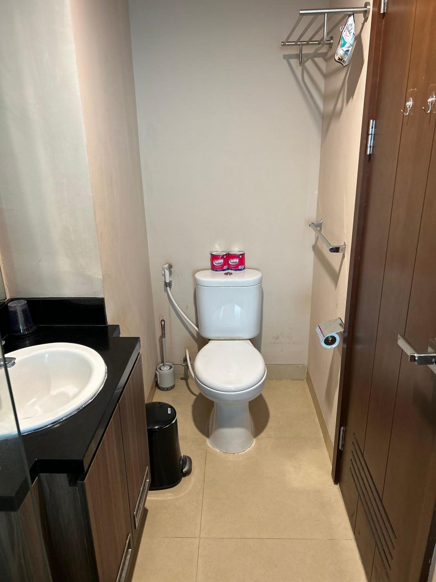 U Residence 2 Studio Apartment Pool View Tangerang Ngoại thất bức ảnh